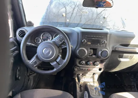 2014 Jeep Wrangler Unlimited Sport z USA, uszkodzony, nr VIN 1C4BJWDGXEL320724